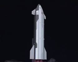 스페이스X의 차세대 대형 로켓 스타쉽의 이미지입니다.